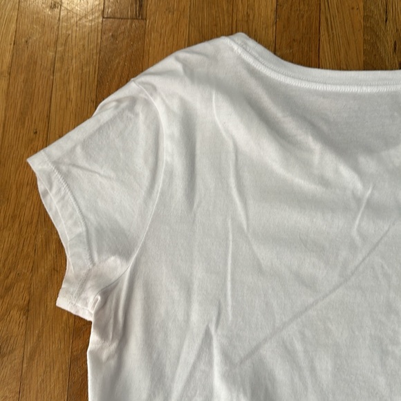 *last chance!!* Abercrombie & Fitch | Women’s white cap sleeve top, rounded trim - Picture 13 of 15